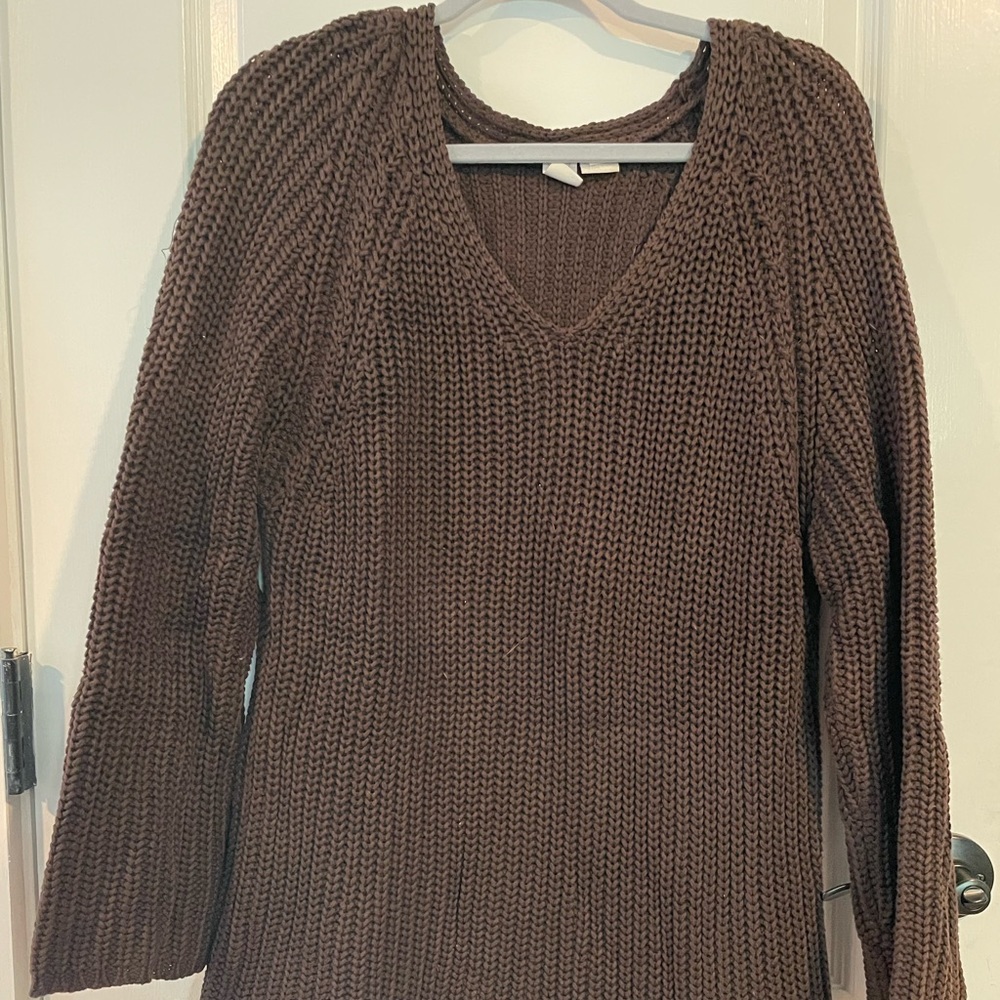 CW Medium knit brown sweater